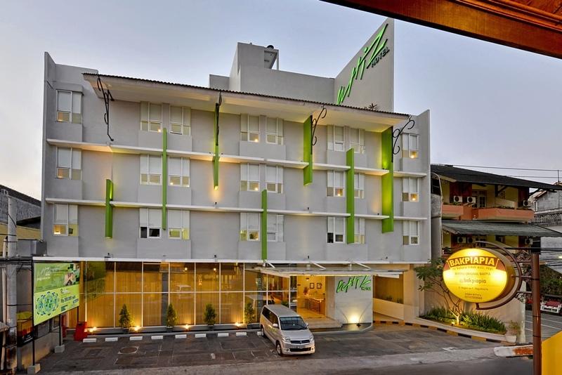 Whiz Hotel Malioboro Yogyakarta Kültér fotó
