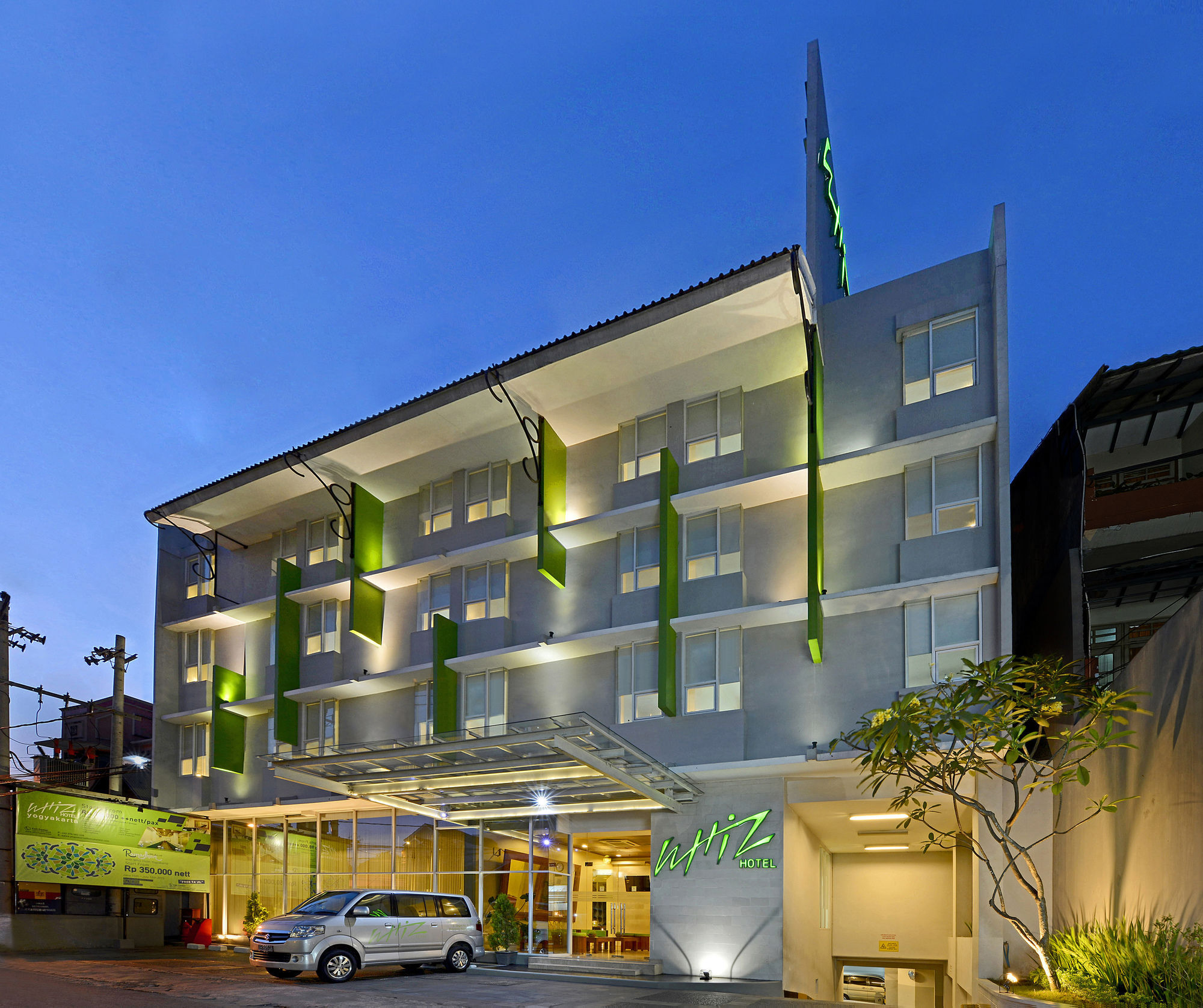 Whiz Hotel Malioboro Yogyakarta Kültér fotó